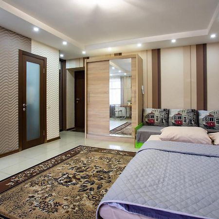 Appartement Botanical Garden Area à Kharkiv Extérieur photo